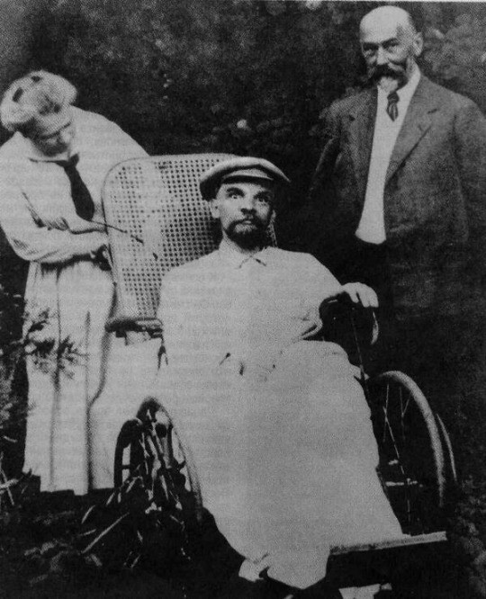Vladimir Lenin's last known photo. He had three strokes at this point and was completely mute, 1923.
